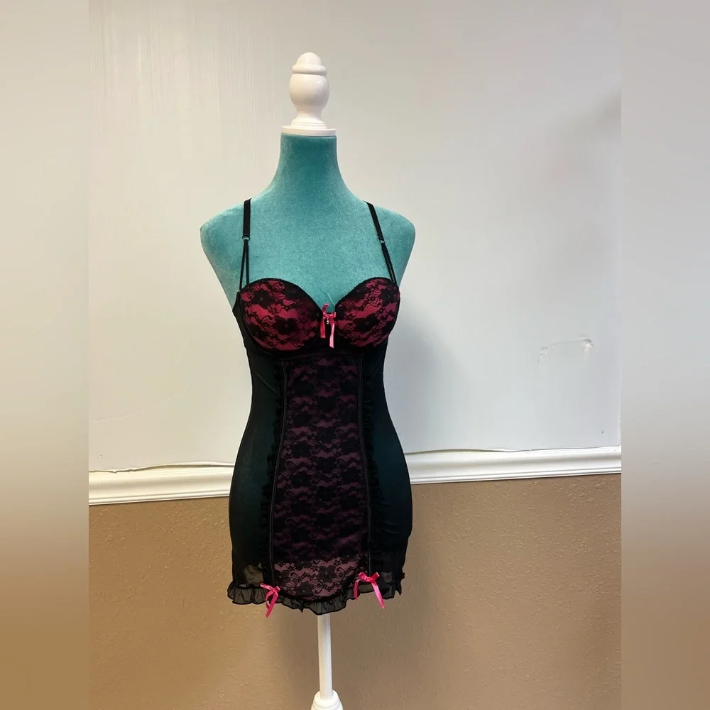 Native Intimates Black Lace Hot Pink Accent Babydoll Size 34B Adjustable Straps‎